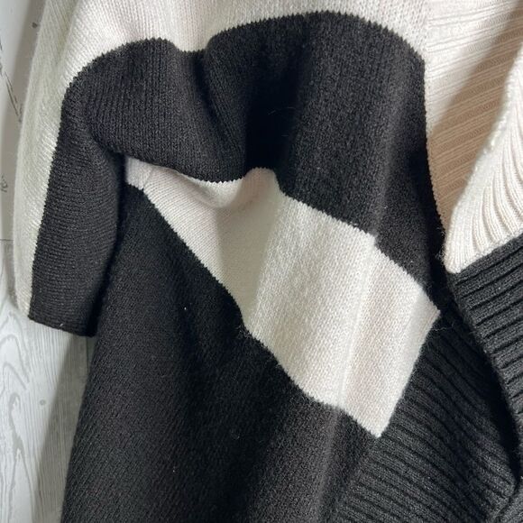 Gap Women's Black & Beige Short Sleeve Open Front Cardigan Sweater Top Size XS - Picture 2 of 7